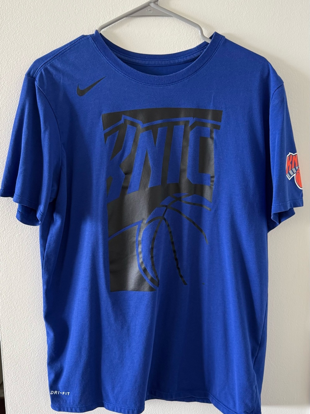 Nike Men's Blue Knicks Graphic Dri-FIT Tee
